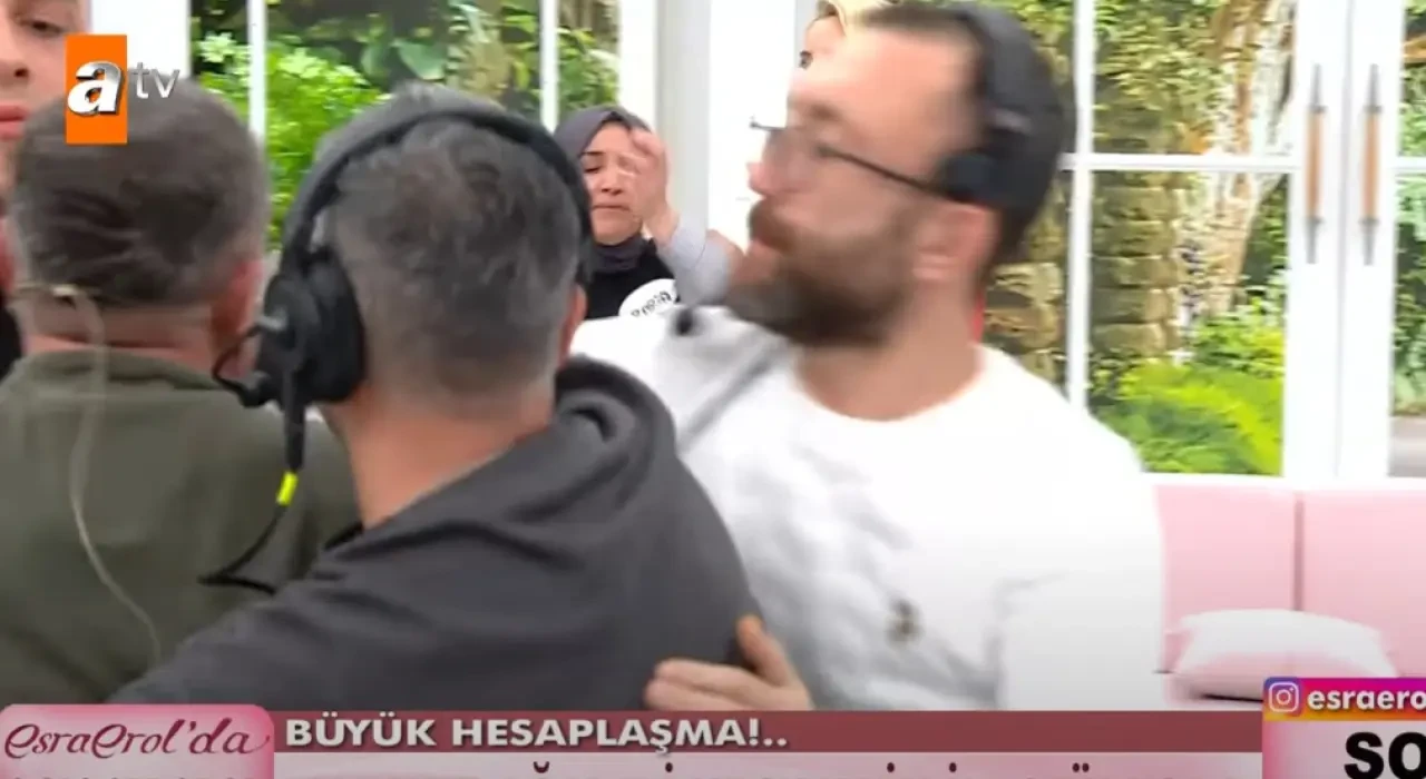 Esra Erol'da Kayıp Fatih gerilimi: Stüdyoda tansiyon yükseldi! "Aylardır haber yok" 5