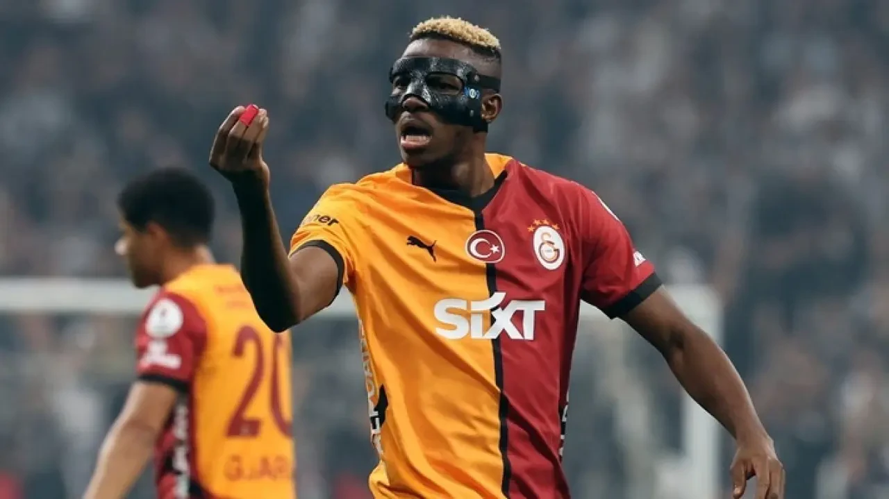 Okan Buruk 'kalabilir' demişti, Galatasaray taraftarı şok oldu! Osimhen o takıma 3 yıllık imza attı 7