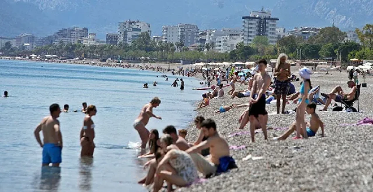 2025 Takviminde Yaz Tatili ve Kurban Bayramı Tatili Birleşecek mi? Okullar Ne Zaman Kapanacak?