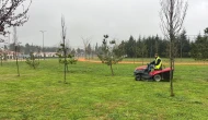 Kocaeli’de Park ve Bahçelerde Titiz Temizlik ve Bakım Çalışması