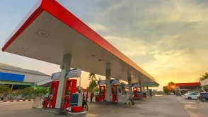 Akaryakıtta çifte indirim müjdesi: Motorine 3,72 TL düştü