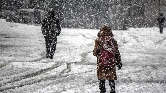 Yarın okullar tatil mi? 15 Nisan'da tatil olan iller duyuruldu!