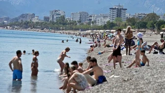 2025 Takviminde Yaz Tatili ve Kurban Bayramı Tatili Birleşecek mi? Okullar Ne Zaman Kapanacak?