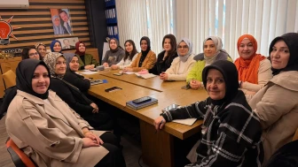 AK Parti Kocaeli İl Kadın Kolları Aylık Toplantısını Gerçekleştirdi