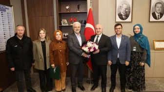 Darıca Belediyesi’nde Ziyaretçi Yoğunluğu