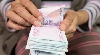 En düşük emekli maaşında sevindiren gelişme: İşte, kulislerde konuşulan o rakam!