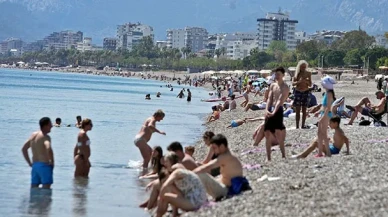 2025 Takviminde Yaz Tatili ve Kurban Bayramı Tatili Birleşecek mi? Okullar Ne Zaman Kapanacak?