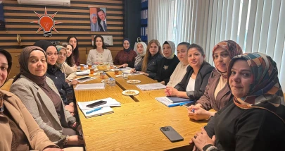 AK Parti Kocaeli İl Kadın Kolları Aylık Toplantısını Gerçekleştirdi
