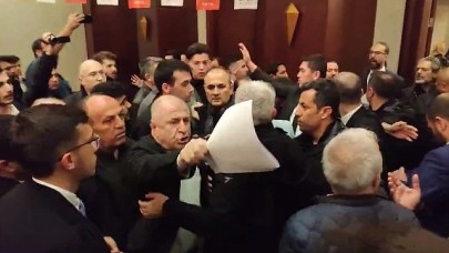 Zafer Partililer birbirine girdi! Kavgaya Ümit Özdağ müdahale etti..
