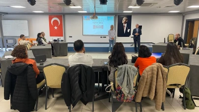 Kocaeli’de Öğretmenlere Yapay Zekâ Atölyesi