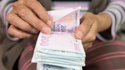En düşük emekli maaşında sevindiren gelişme: İşte, kulislerde konuşulan o rakam!
