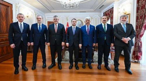 Kocaeli AK Parti Heyeti’nden Adalet Bakanı Akın Gürlek’e Hayırlı Olsun Ziyareti