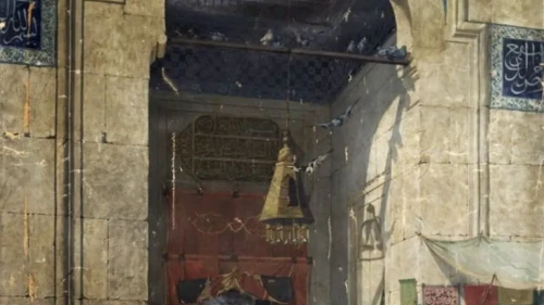 Osman Hamdi Bey’in “Cami Kapısında” Eseri rekor fiyatla satıldı!