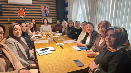 AK Parti Kocaeli İl Kadın Kolları Aylık Toplantısını Gerçekleştirdi