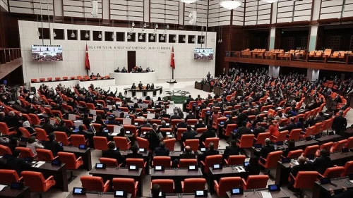 Doğum İzni ve Sosyal Medya Düzenlemesinde Yeni Dönem: Komisyon Görüşmeleri Bayram Sonrasına Ertelendi